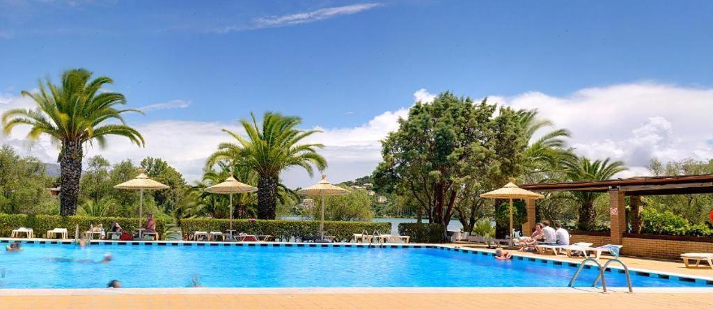 Palm Tree Corfu Apt. Danilia ภายนอก รูปภาพ