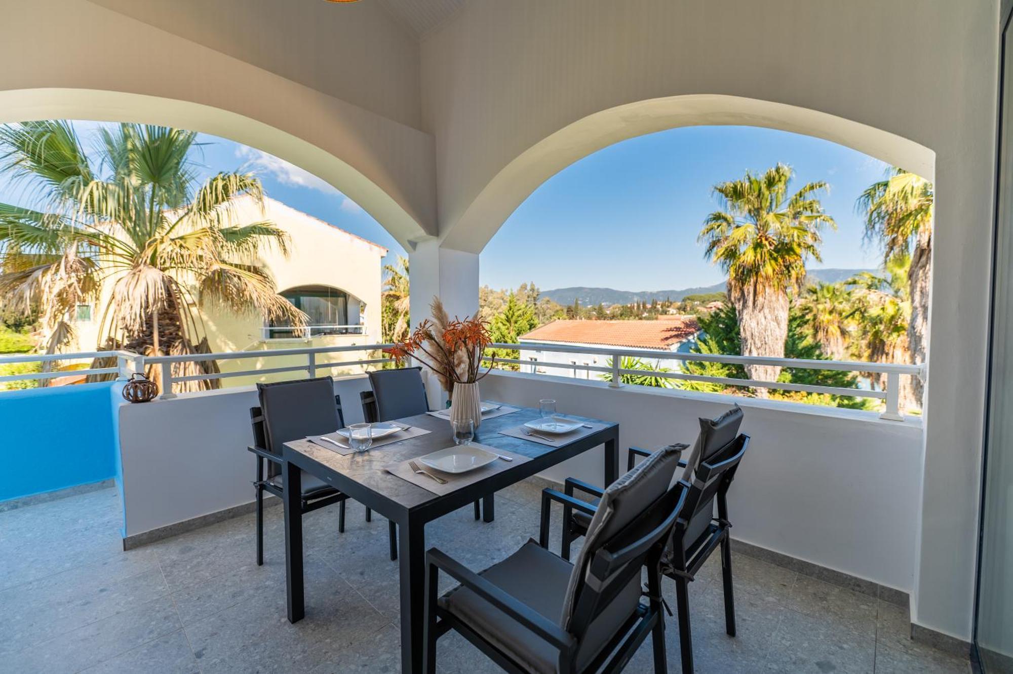 Palm Tree Corfu Apt. Danilia ภายนอก รูปภาพ